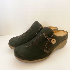 Black Timberland Clogs sz 9w